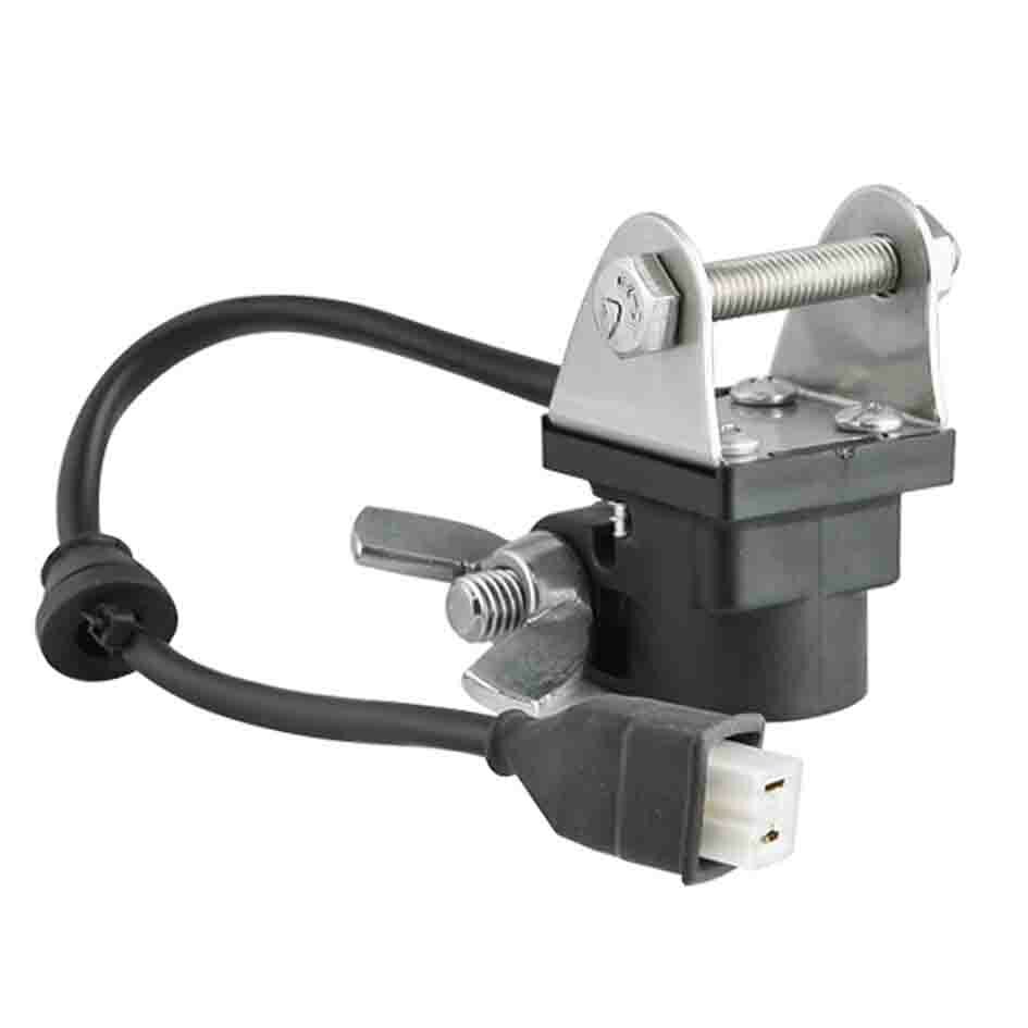 Wesem Rohrschelle (DIN) mit AMP Faston Stecker Wesem Rohrschelle (DIN) mit AMP Faston Stecker